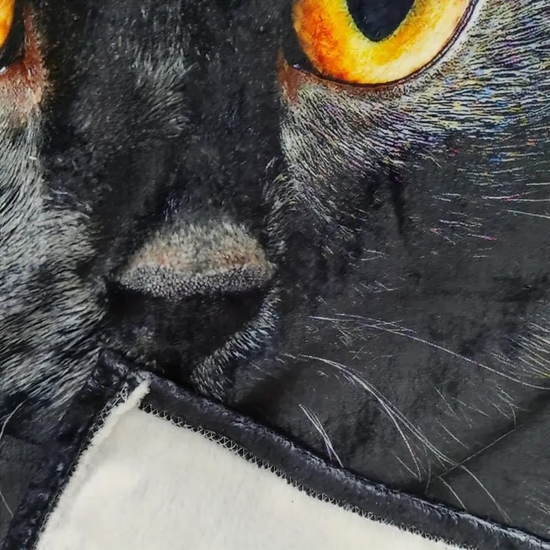 Niedrige schwarze Katzen gemusterte Flanell-Decke